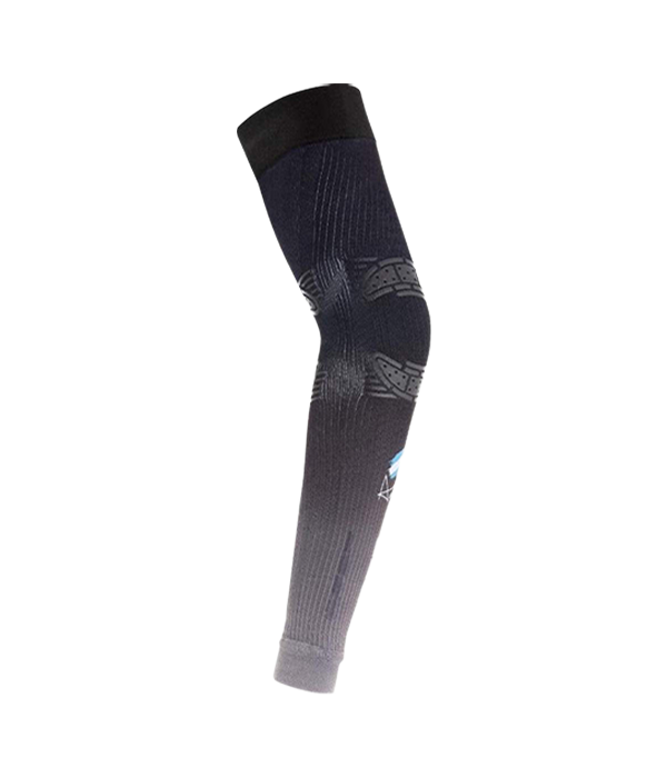 Manga de Compresión Floky Negro 2025 Agustín Tapia